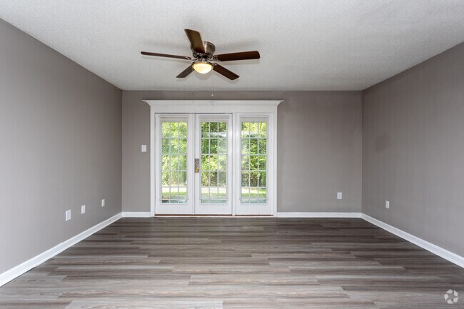 2BR, 1.5BA