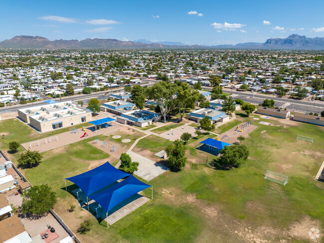 Stevenson Elementary School is close to students' homes in Mesa, Arizona.