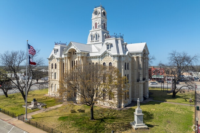 Hillsboro is a low crime historic city with just over 8000 people.