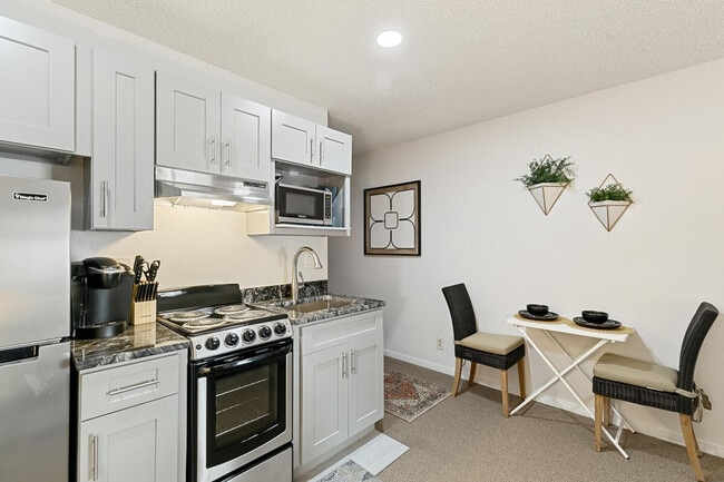 6380 S Boston St unit ID1368845P, Greenwood Village, CO 80111 - photo 2