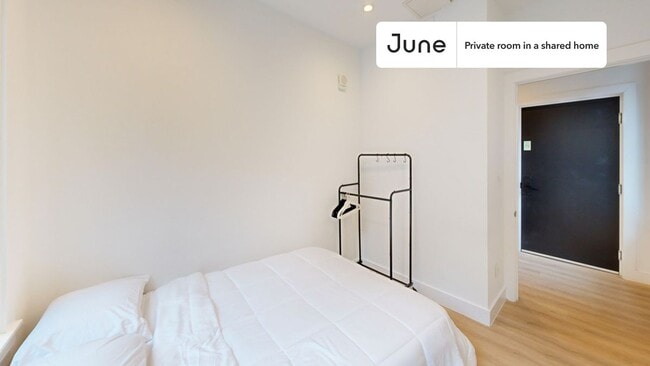 2147 P St NW unit A, Washington, DC 20037 - photo 2