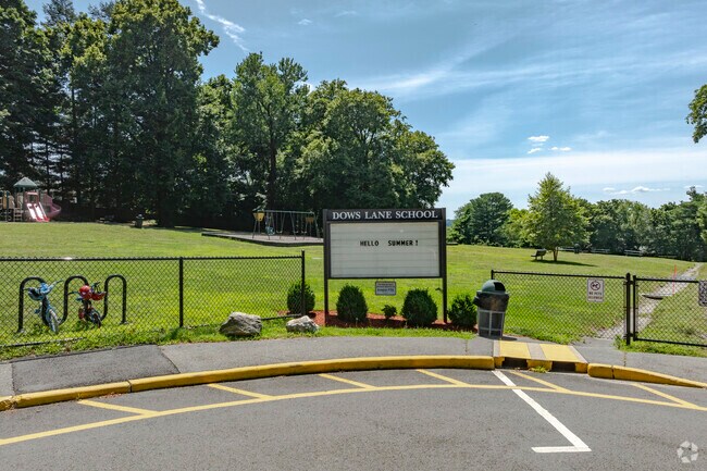 Dows Lane Elementary School is located at 6 Dows Lane in Irvington, NY.