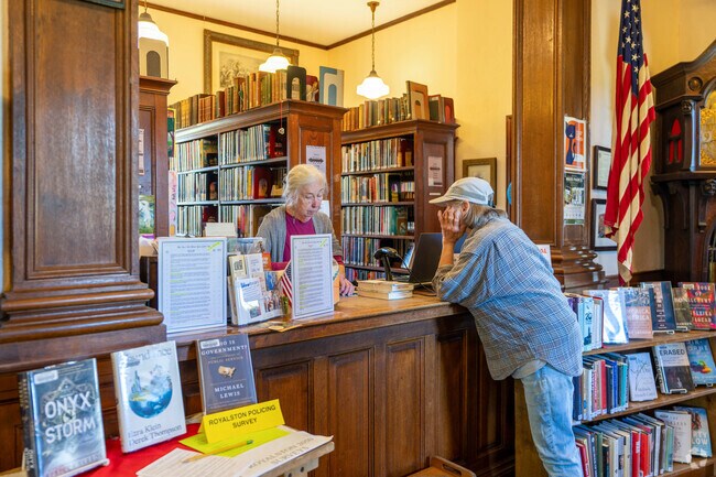 Phinehas Newton Library is Royalston's public library.