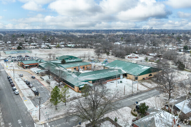 Carnegie Elementary School has a 16 to 1 student to teacher ratio.