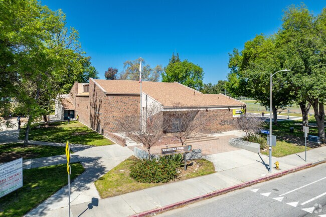 Winnetka recreation center is located in the heart of the neighborhood.