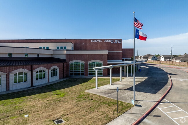 Manvel Junior High School has a student teacher ratio of 15 to 1.