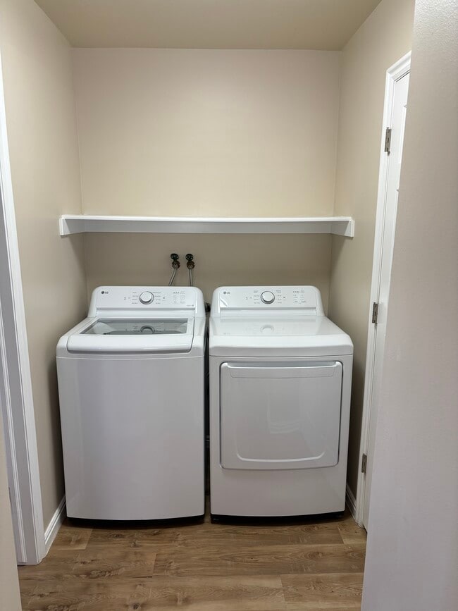 244 E 2350 N, Ogden, UT 84414 - photo 7