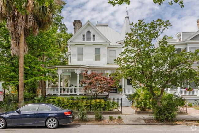 Find gorgeous Queen Anne style homes with landscaped yards in Cannonborough-Elliotborough.
