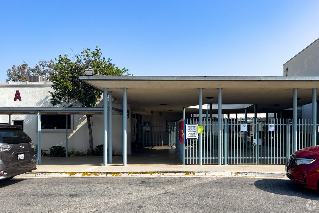 Repetto Elementary School serves students in Monterey Park, California.