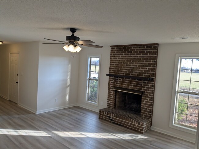 588 Clutts Rd, Harvest, AL 35749 - photo 5