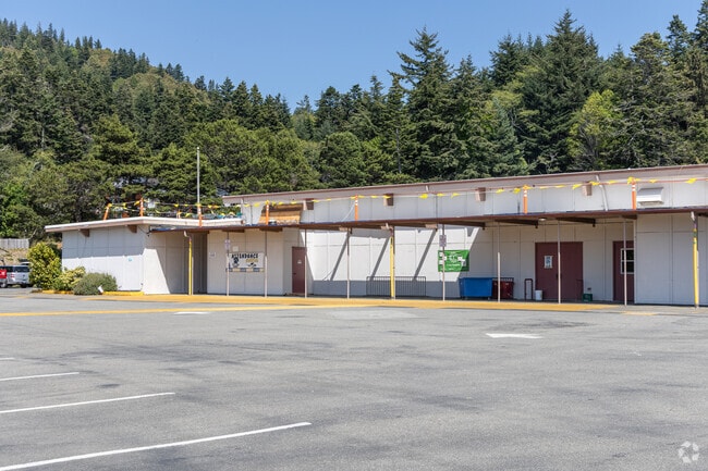 Riley Creek Elementary School is a public school in Gold Beach, OR.