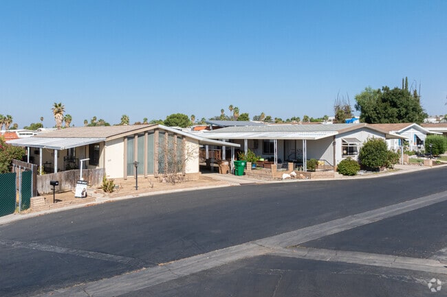 Manufactured homes offer East Niles homeowners a choice.