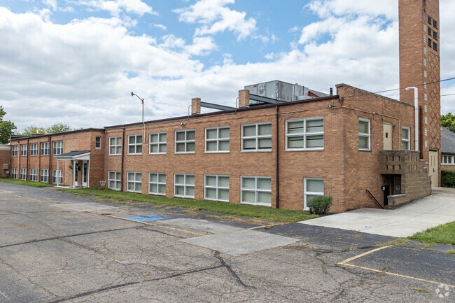 Mater Dei Academy is located in Whitehall, Ohio.