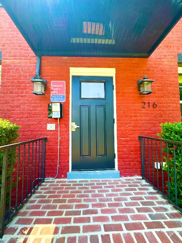 216 21st St NE Unit 2, Washington, DC 20002