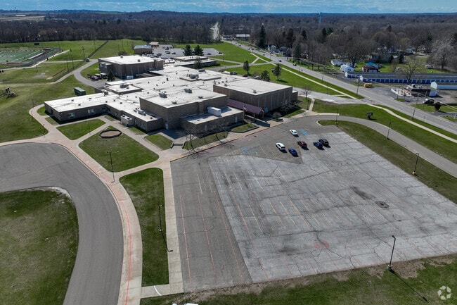 Watervliet Middle School has a student population of 288 students.