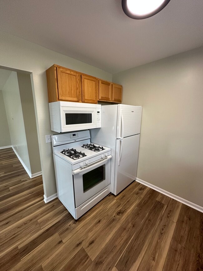 32105 Knapp Ave, Warren, MI 48093 - photo 6