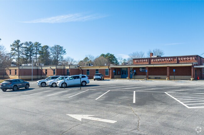 Milford Elementary School has a student-teacher ratio of 10 to 1.