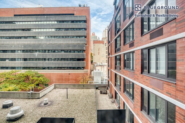 500 W 56th St unit FL7-ID98, New York, NY 10019 - photo 4