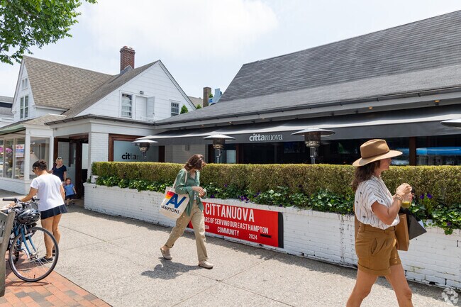 Chittanuova serves up delicious Italian cuisine in East Hampton.