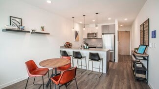 3230 16th Ave W, Seattle, WA 98119