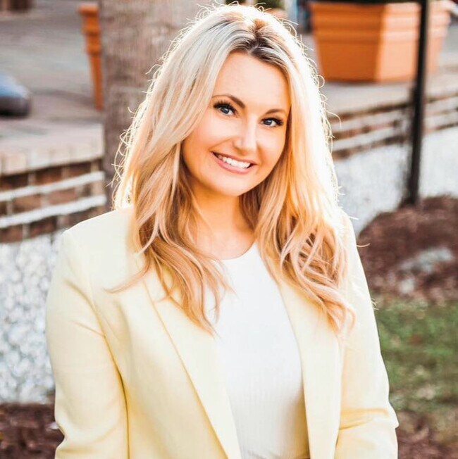 Sara Bush