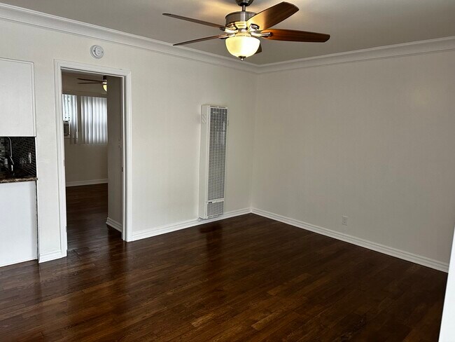 1900 E Appleton St, Long Beach, CA 90802 - photo 4
