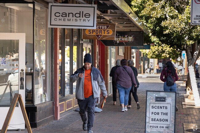 Residents of Maple Ash have a variety of choices for retail.