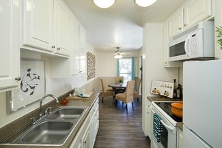 530 Sunnyview Dr, Pinole, CA 94564