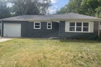 2413 SW Mission Ave, Topeka, KS 66614