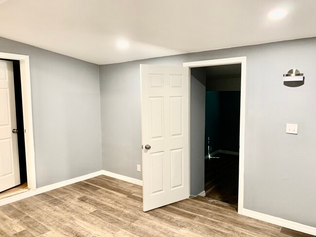 720 Menchaca St, San Antonio, TX 78207 - photo 4