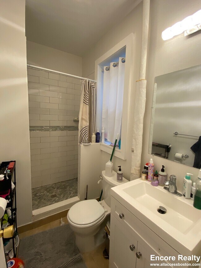 1189 Commonwealth Ave unit 8, Boston, MA 02134 - photo 4