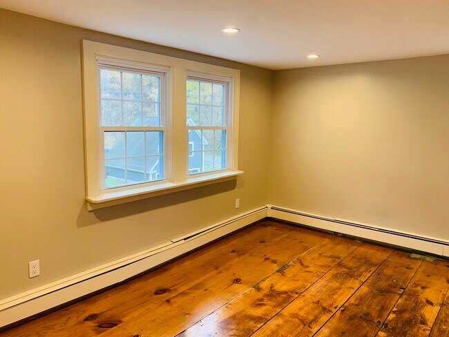 2015 Quechee Main St unit 4, Quechee, VT 05059 - photo 6