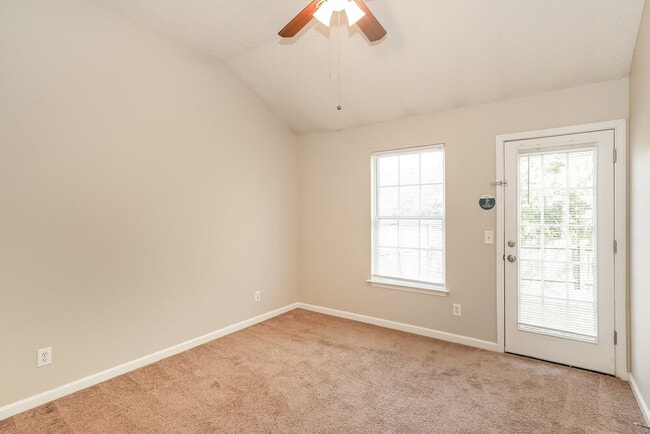 574 Rose Cottage Cir, Gallatin, TN 37066 - photo 7