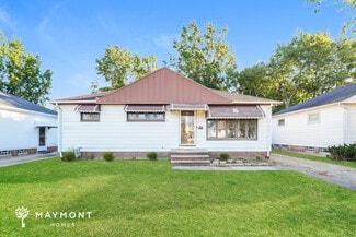 703 Sterling Rd, Wickliffe, OH 44092