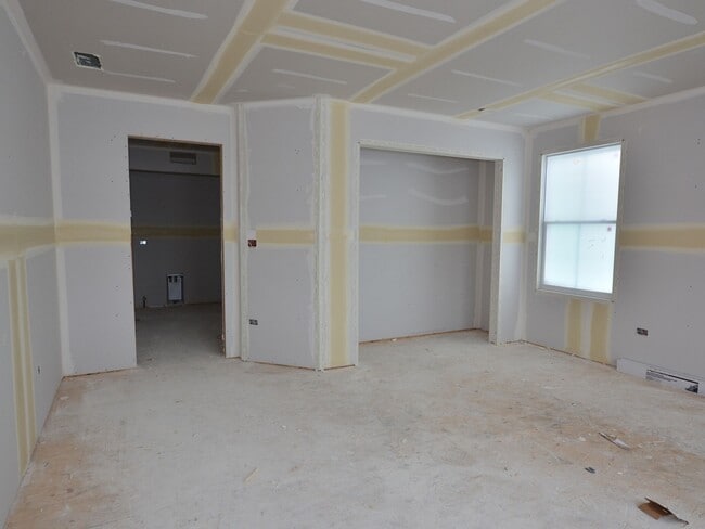 14403 S Charlton Place, Plainfield, IL 60544 - photo 3