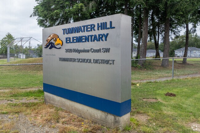 Tumwater Hill Elementary has a B grade on Niche.