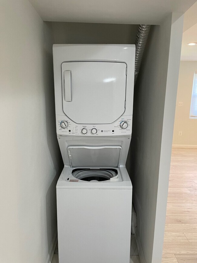 1713 Montello Ave NE unit 1, Washington, DC 20002 - photo 3