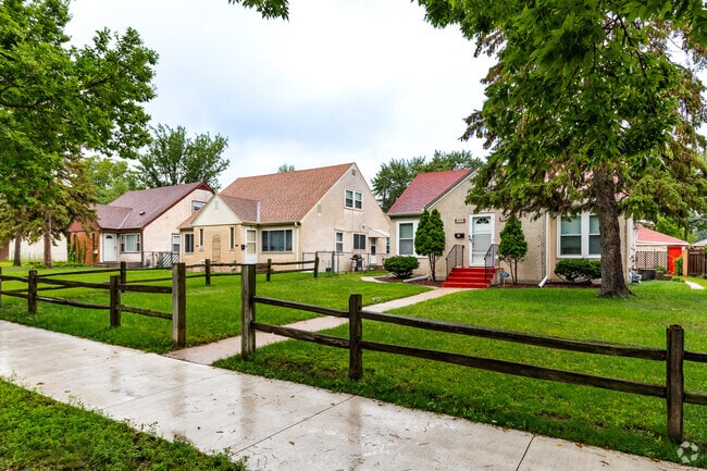 Many of the homes in Diamond Lake were built between the 1930s and 1960s.