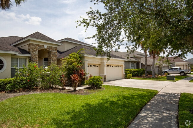 Three car garage homes are also very prevalent in Live Oak Preserve.