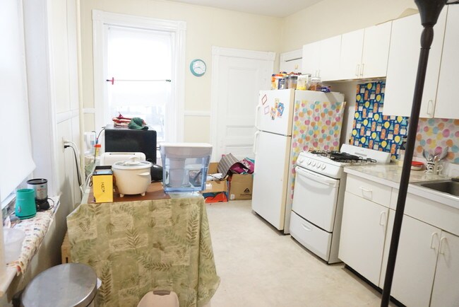 1128 Commonwealth Ave unit 2, Allston, MA 02134 - photo 5