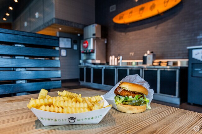 Shake Shack has delicious and inexpensive burgers in Madrone Canyon.