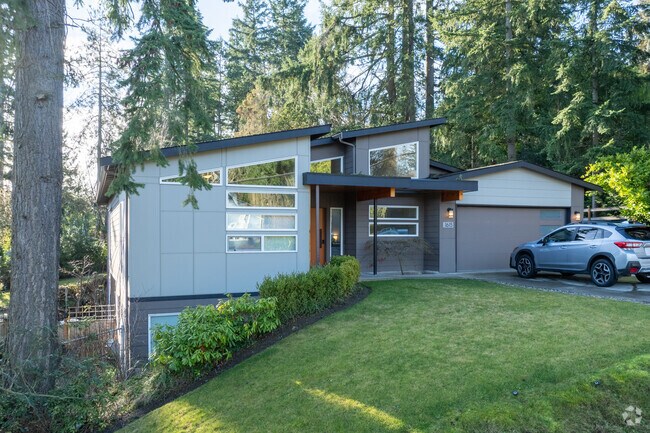 Modern and contemporary homes are often a style found in Meridian Park.