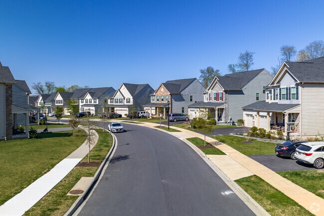 New Traditional and Colonial Revival homes are common in Linganore’s villages.