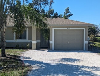 4893 29th St SW Unit 4895 29th St SW, Lehigh Acres, FL 33973