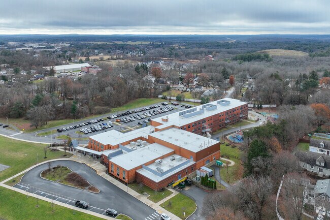 Francis T. Bresnahan Elementary School is a highly rated, public school located in Newburyport.