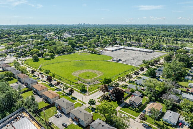 Parents in Milwaukee, WI can send their children to Bryant Elementary School.