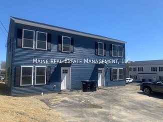 64 Wildwood Dr, Bangor, ME 04401