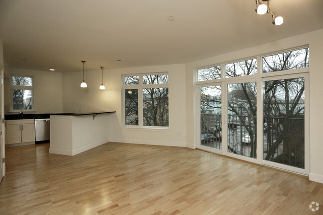1050sf 2br 2bath