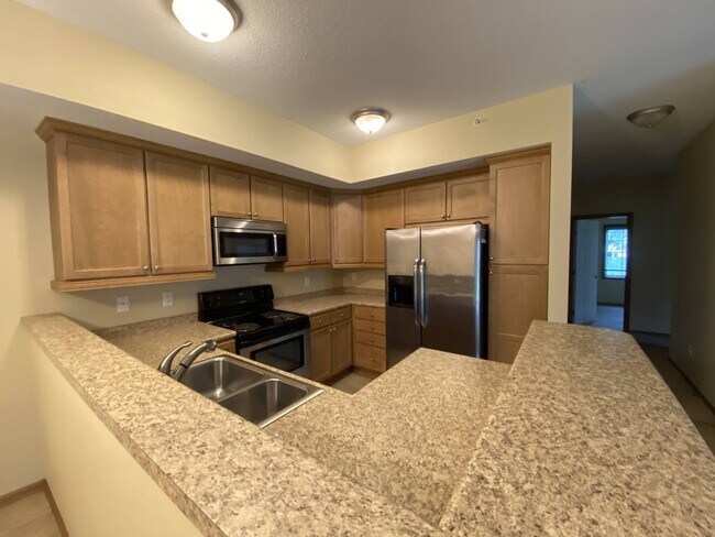 2000 Meadow Ct unit 509, Des Moines, IA 50320 - photo 3