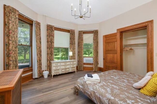 196 Mounds Blvd unit 1, Saint Paul, MN 55106 - photo 2